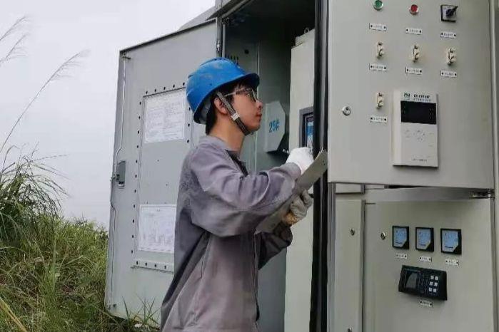 8 黨建引領,點燃發展“紅色引擎” 8 黨建引領,點燃發展“紅色引擎”