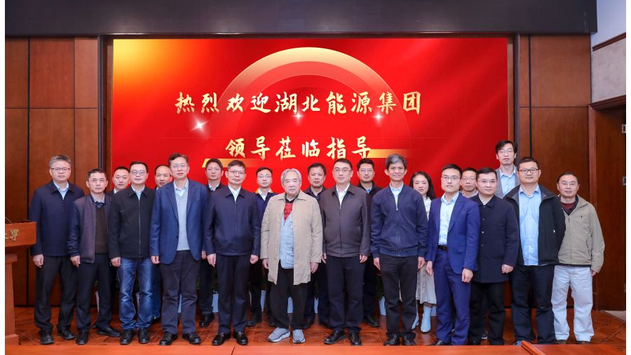 參會人員合影(攝影:牟令) 參會人員合影(攝影:牟令)